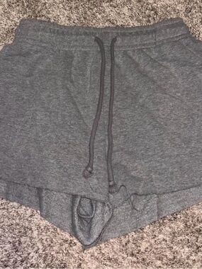 wild fable Gray Sweatshirt shorts never worn